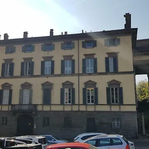  Apartment Charmerooms Palazzo Stampa Italien